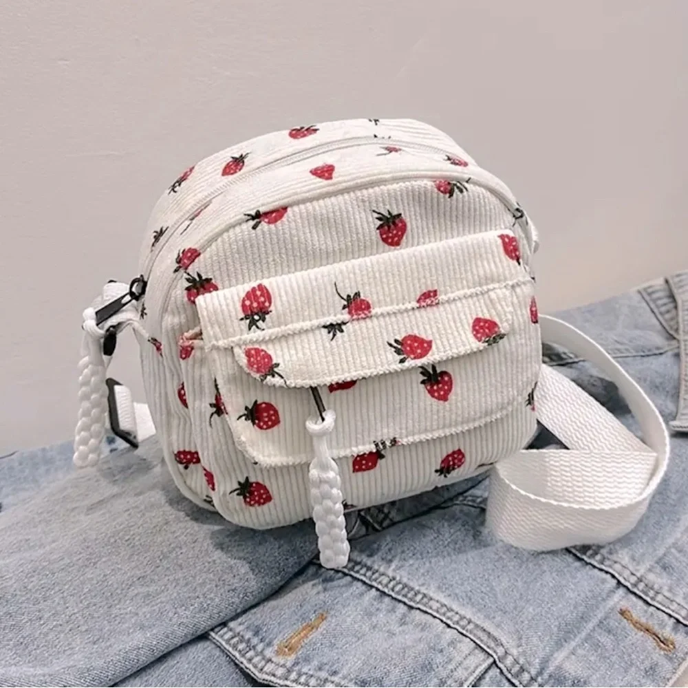 N/A strawberry print